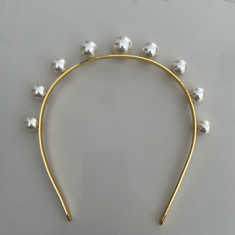 Statement pearl and gold headband